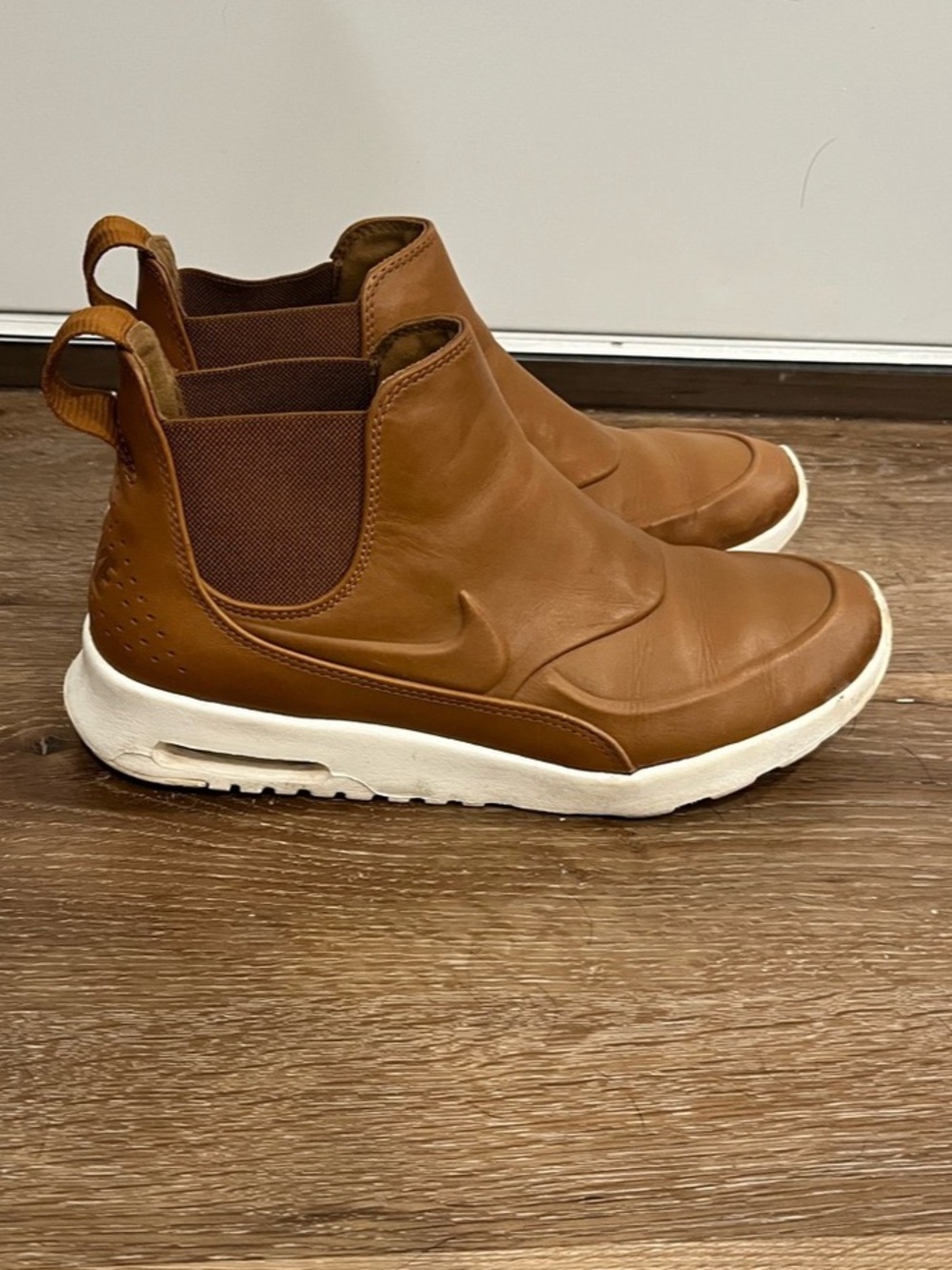 Nike Air Max Thea Mid 'Ale Brown' Brown & White Sneakers